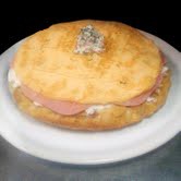 Tortilla Rellena de Chatka y Jamón York